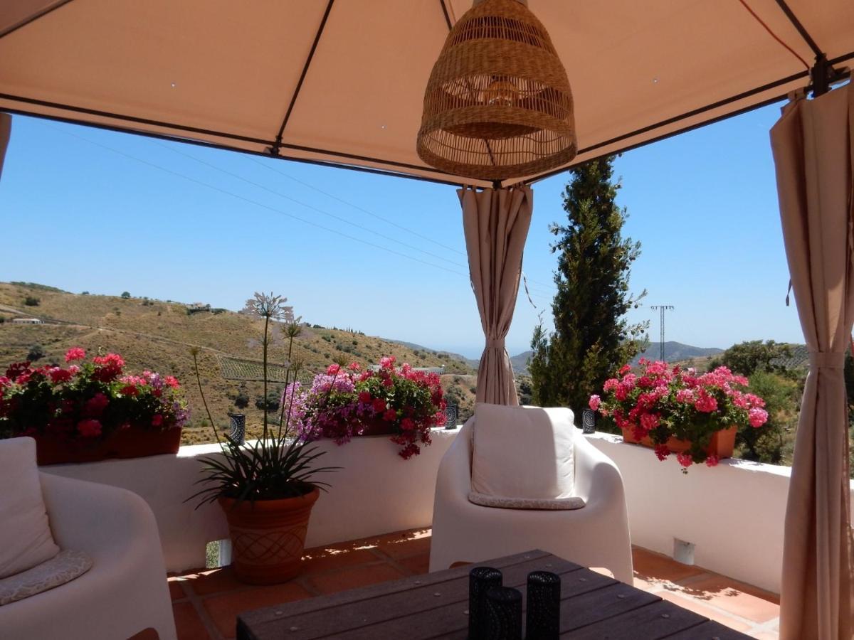 Bed And Breakfast Lagabella Sedella Dış mekan fotoğraf