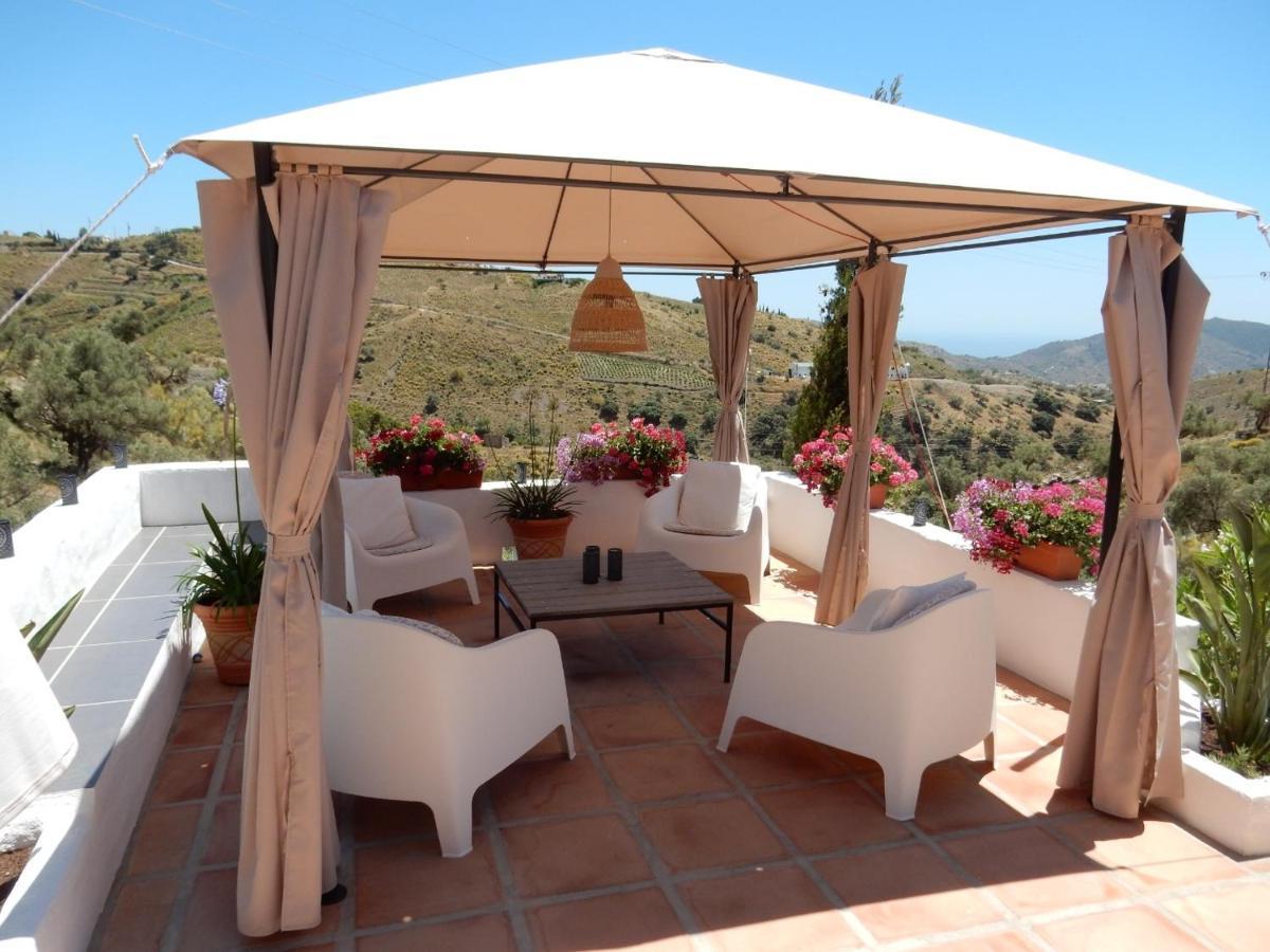 Bed And Breakfast Lagabella Sedella Dış mekan fotoğraf