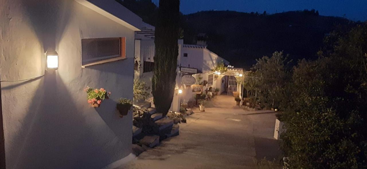 Bed And Breakfast Lagabella Sedella Dış mekan fotoğraf